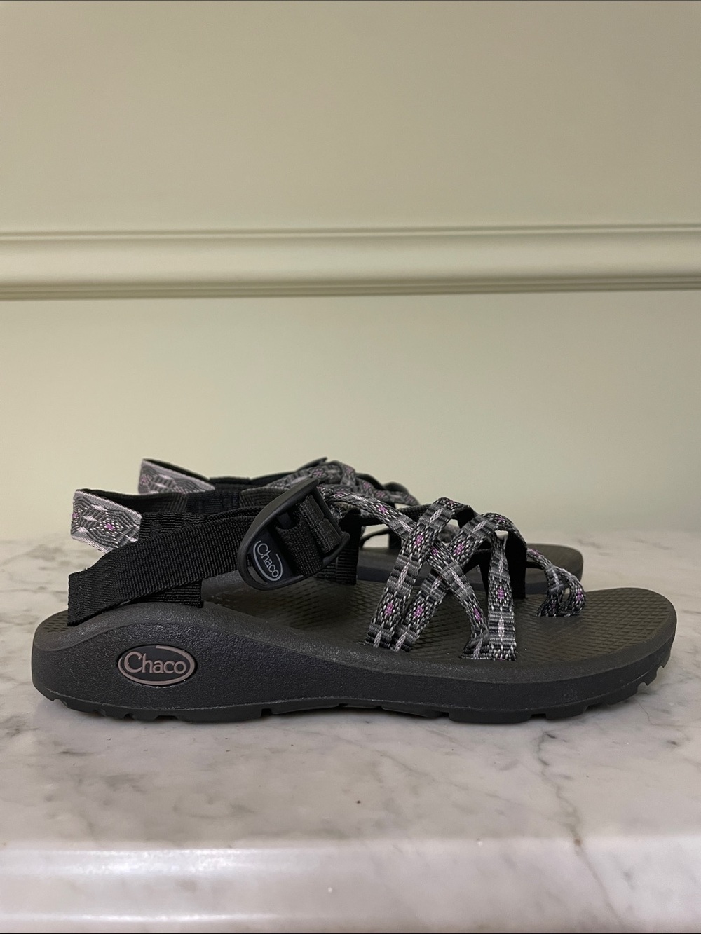 Chaco Women's Women's ZX/2  Dual Adjustable Straps Cushioned Sandal - Size 7